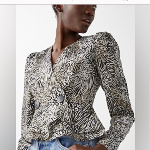 & Other Stories Button Peplum Wrap Blouse NWT ✨✨🔥🔥✨ - Picture 3 of 5